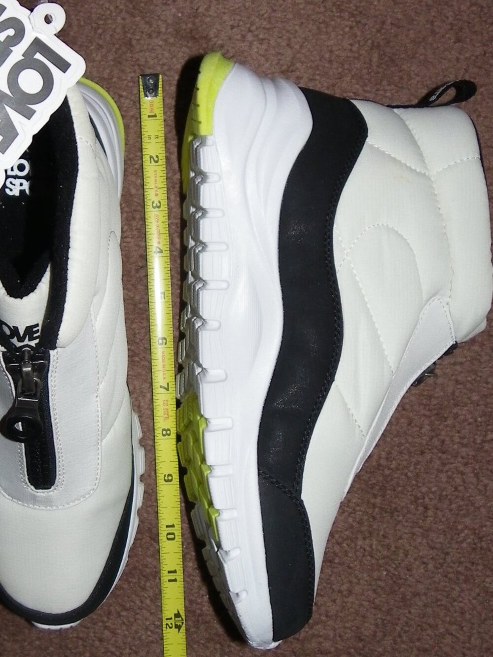 WHITE WINTER SNOW BOOTIES 9